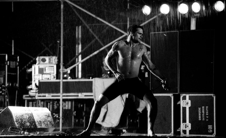 Henry Rollins mit der Rollins Band an einem Konzert am Hultsfreds-Festival im Jahr 1993.