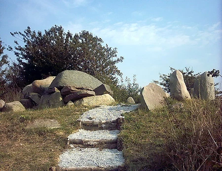 Hügelgrab auf der Insel Rügen.