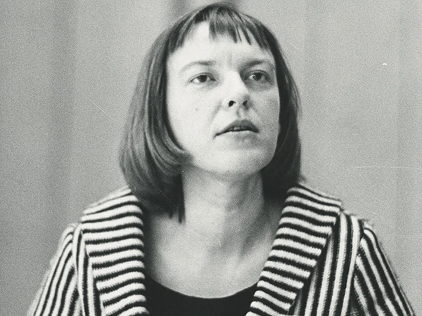 Ingeborg Bachmann bei der Pressekonferenz zur Premiere von „Der Prinz von Homburg“ am 22. Mai 1960 in der Hamburgischen Staatsoper.