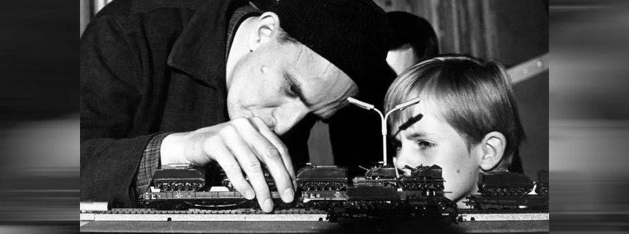 Der schwedische Meisterregisseur Ingmar Bergman wärend den Dreharbeiten zum Film «Das Schweigen», 1963.