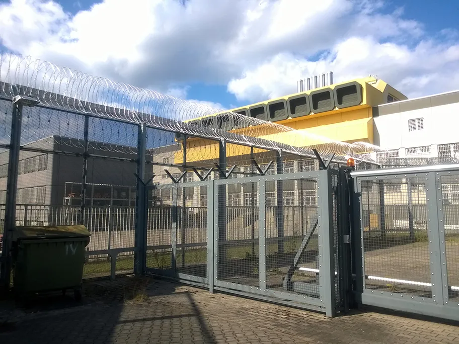 JVA Tegel Tor 2.