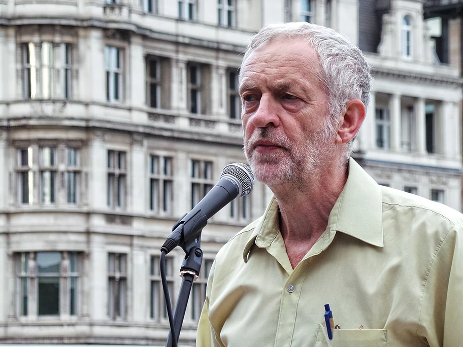 Superstar Jeremy Corbyn bei einer Rede vor dem Parlament im August 2014.