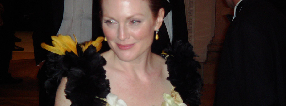 Julianne Moore spielt im Film die Rolle von Linda Partridge.