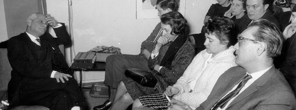 Manès Sperber (links im Bild) um 1960.