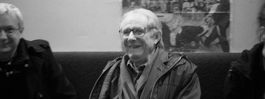Der britische Filmregisseur Ken Loach an der Glasgow Universität während der Hetherington House Occupation, März 2011.