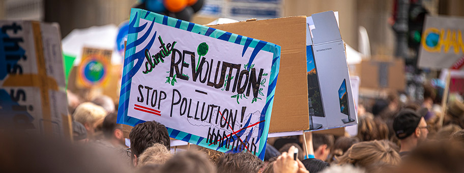 Klimastreik - AllefürsKlima in Berlin.