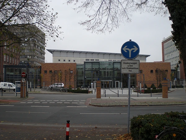 Haupteingang zum Klinikum Bremen-Mitte.