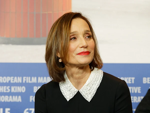 Die britisch-französische Schauspielerin Kristin Scott Thomas (hier bei der Pressekonferenz an der Berlinale 2017) spielt in dem Film von Robert Altman die Rolle von Sylvia McCordle.