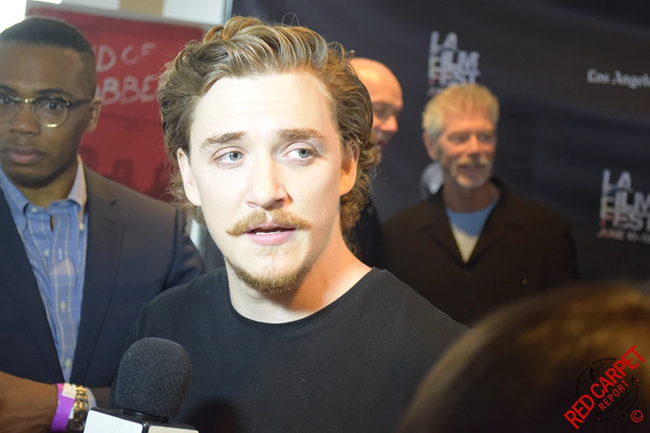 Der US-Schauspieler Kyle Gallner (hier im Juni 2015 in LA) spielt in dem Film die Rolle des Punksängers Simon.