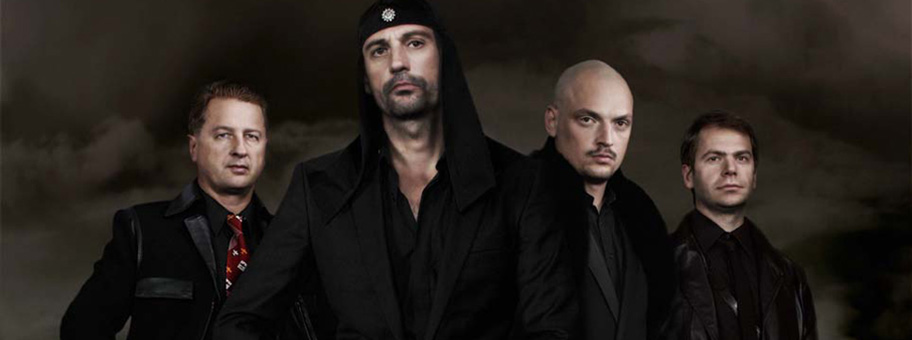 Die Industrial-Band «Laibach», welche am Prinzip der Überidentifikation ihre gesamte Ästhetik ausrichtet.