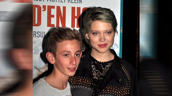 Die beiden Schauspieler Kacey Mottet Klein und Léa Seydoux während der Premiere des Films «Winterdieb».