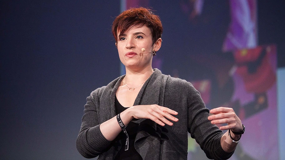 Laurie Penny mit „Change The Story, Change The World“ am 4. Juni 2016 auf der re:publica in Berlin.