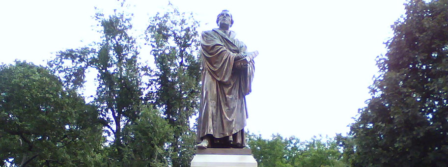 Statue des deutschen Reformators Martin Luther.