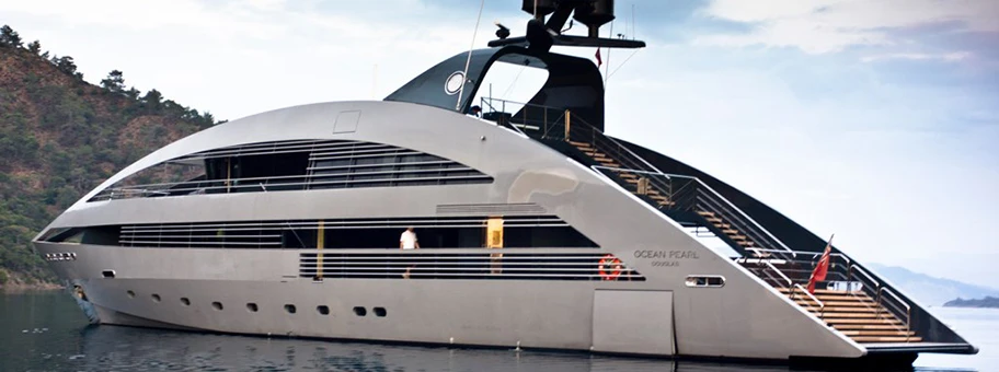Luxusyacht «Ocean Pearl» vor Sardinien, Italien.