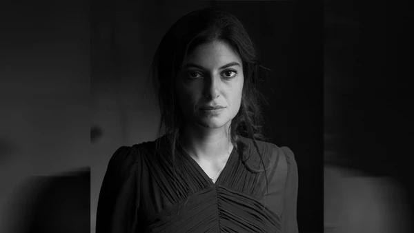 Die libanesische Schauspielerin, Drehbuchautorin und Regisseurin Mounia Akl 2021 bei den Filmfestspielen von Venedig.