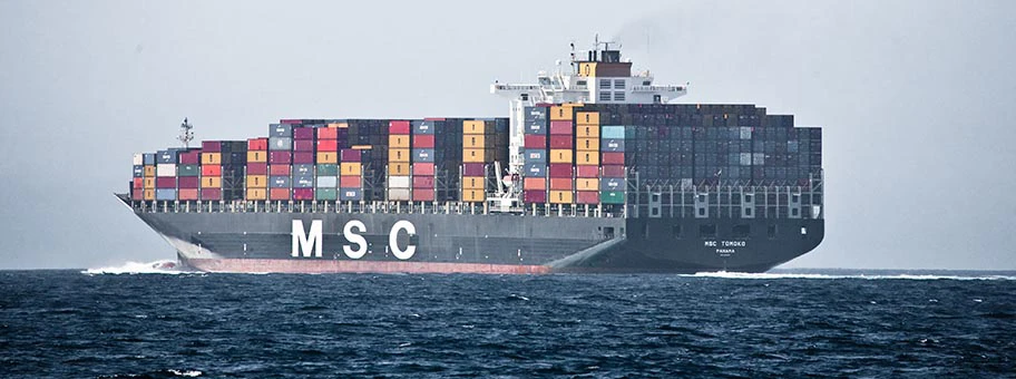 Containerschiff MSC Tomoko Panama im Mitelemeer.