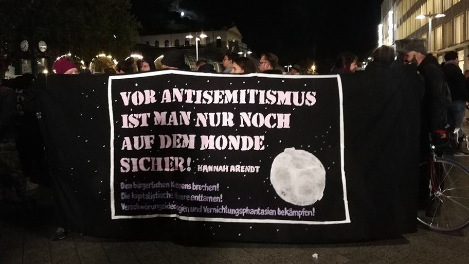 Mahnwache gegen Antisemitismus am 10. Oktober 2019 in Hannover nach dem Anschlag in Halle.