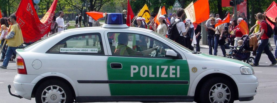 1.-Mai-Demonstration in Berlin in 2005.