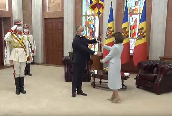 Amtsübergabe des Präsidentenamtes von Igor Dodon an Wahlsiegerin Maia Sandu, 24. Dezember 2020.