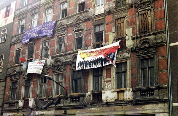 Ost-Berlin, Besetzte Häuser, Mainzer Strasse, Juni 1990.