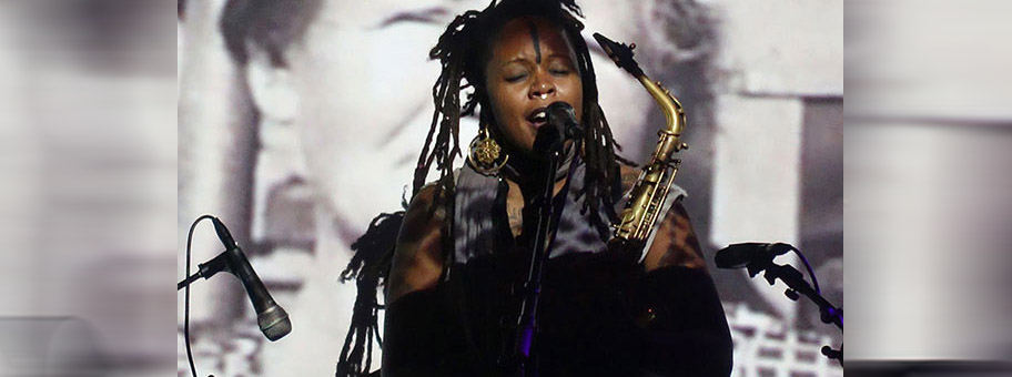Die USamerikanische Jazzmusikerin Mantana Roberts trat am 3.Tag des Festivals in Berlin auf.
