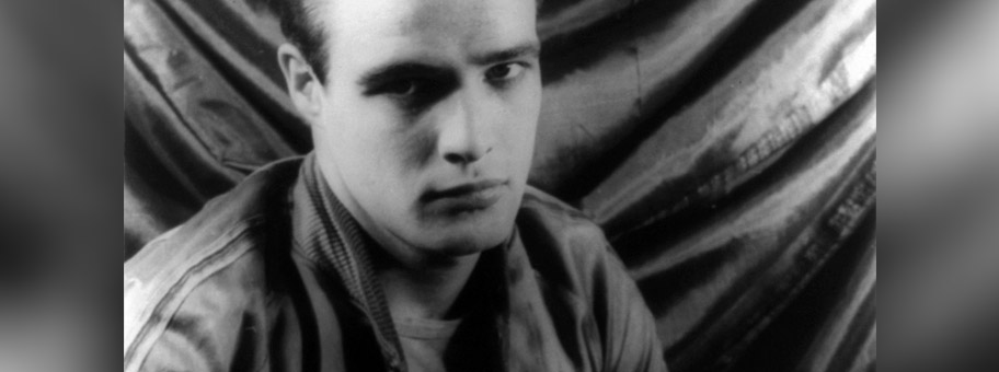 Marlon Brando, Dezember 1948.