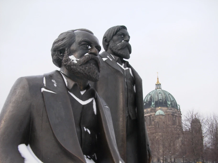 Berlin, Marx-Engels-Forum.