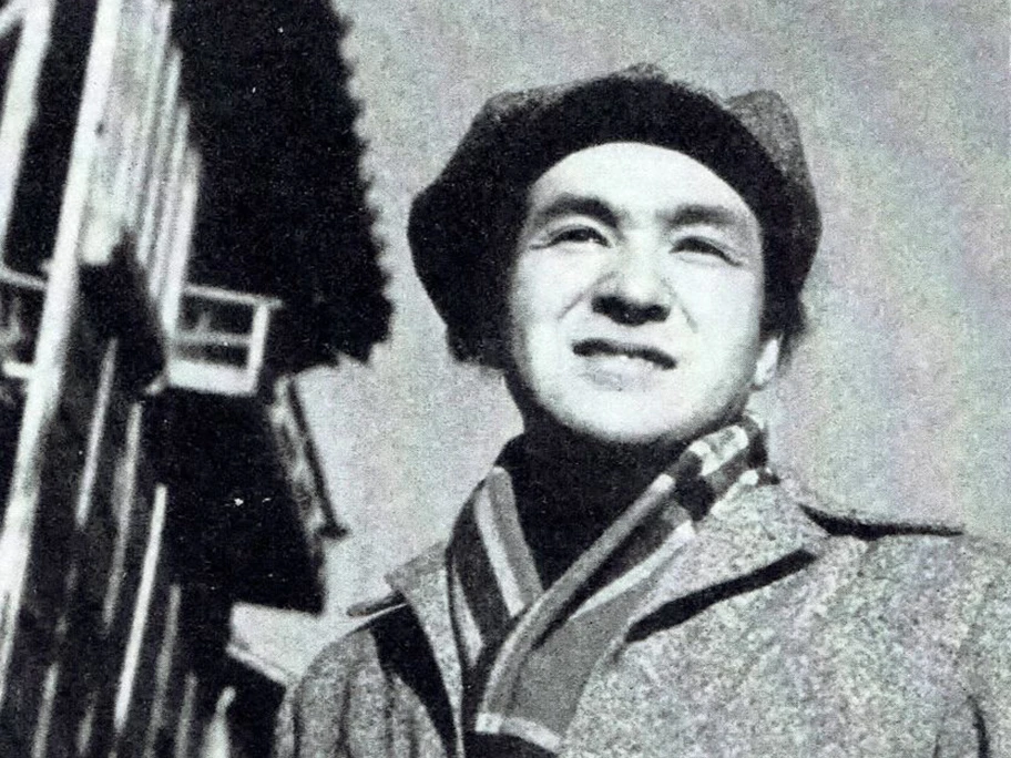 Der japanische Filmregisseur Masaki Kobayashi, 1953.