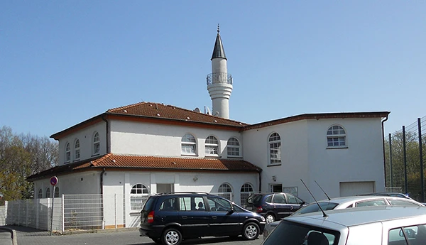Moschee in Werl, türkisches Gotteshaus mit Minarett.