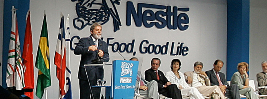 Ex-Präsident Lula da Silva bei der Einweihung einer neuen Nestlé-Fabrik in Feira de Santana, Bahia, Februar 2007.
