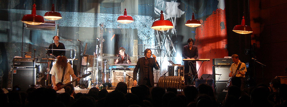 Die Einstürzenden Neubauten im Mai 2008.