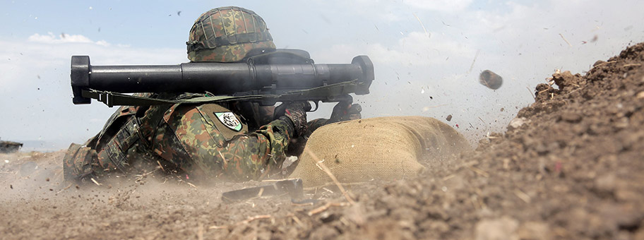 Deutscher Bundeswehr-Soldat bei einer NATO-Übung in Vaziani, Georgien, August 2017.