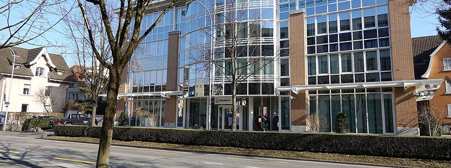 Laut einer Studie, welche die Grossbank HSBC in Auftrag gegeben hat, liegt die Schweiz bei den beliebtesten Länder für Expats auf Platz 5. Hier das Nord Stream Bürogebäude in Zug, Schweiz.