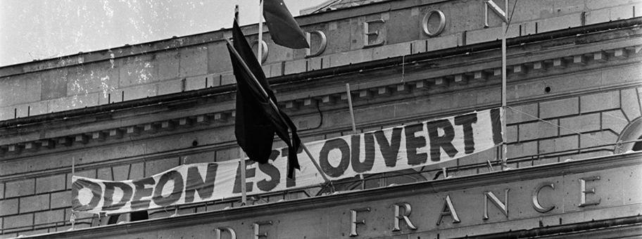 Le théâtre de l'Odéon, occupé par des étudiants et des artistes en mai 1968.