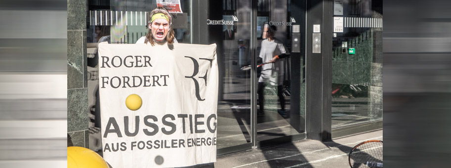 Die Aktion wurde organisiert von Breakfree Suisse (Genf), Lausanne Action Climat und ein Kollektiv aus Basel.
