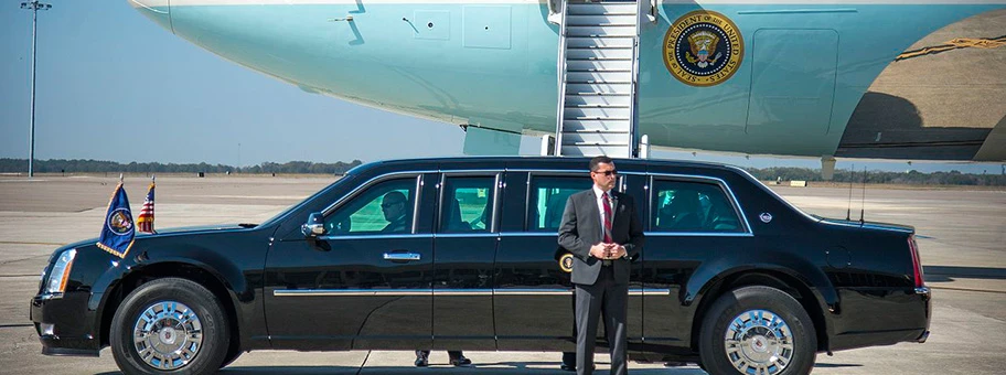 Limousine von Donald Trump vor der Air Force One, Februar 2017.