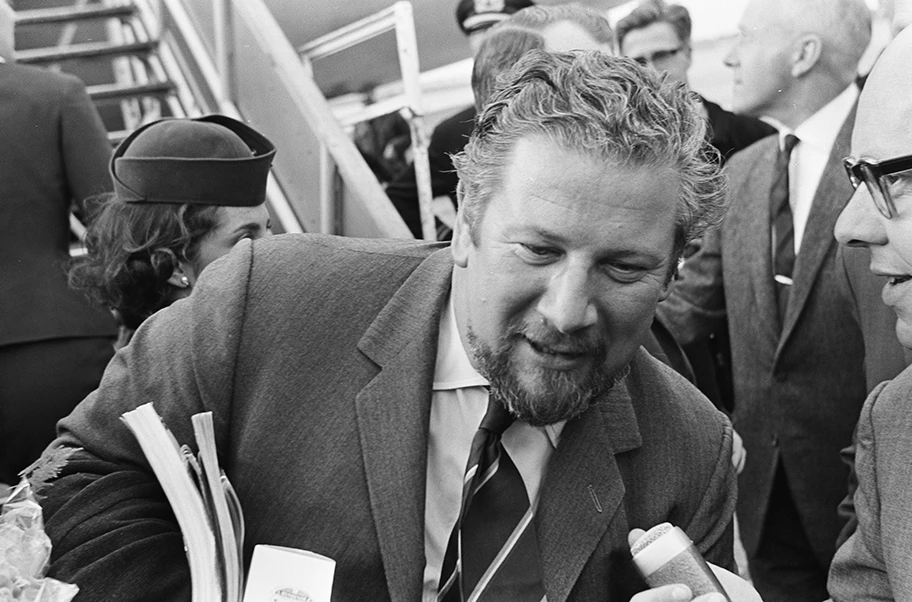 Peter Ustinov (hier am in Amsterdam) spielt in dem Film die Rolle des Betreibers einer Gladiatorenschule.