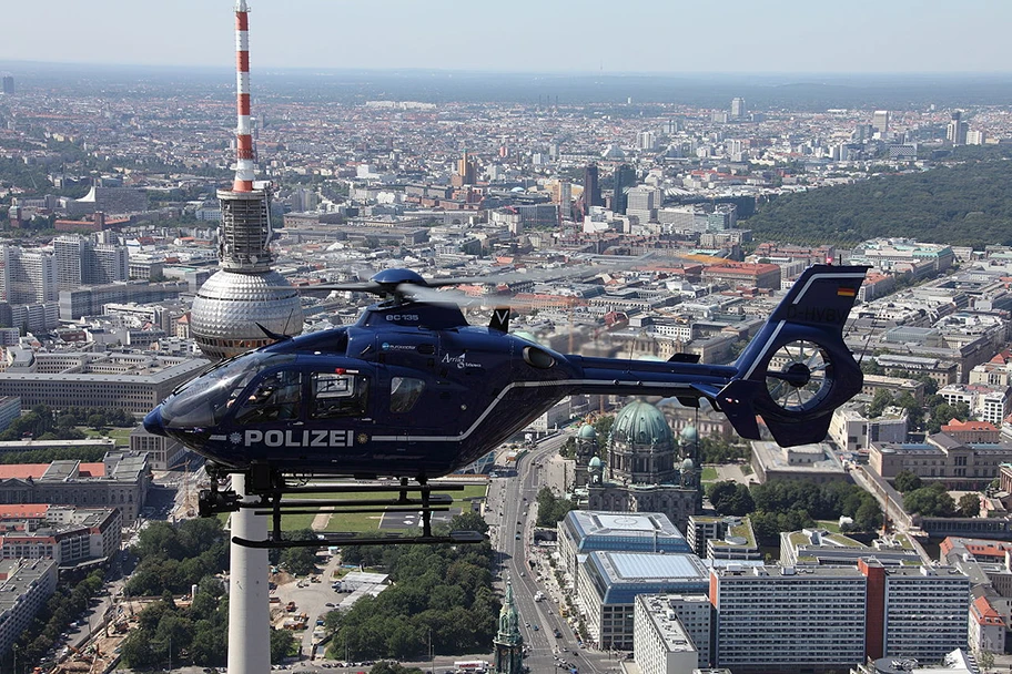 Polizeihubschrauber über Berlin.