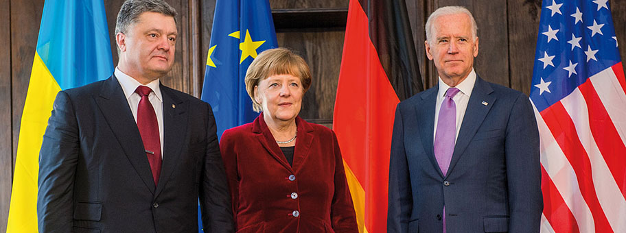 Petro Poroschenko, Angela Merkel und Joe Biden an der 51. Münchner Sicherheitskonferenz 2015.