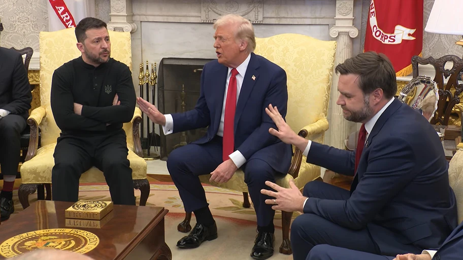 Präsident Trump und Vizepräsident JD Vance geraten während eines Treffens im Oval Office am 28. Februar 2025 mit dem ukrainischen Präsidenten Selenskyj aneinander.