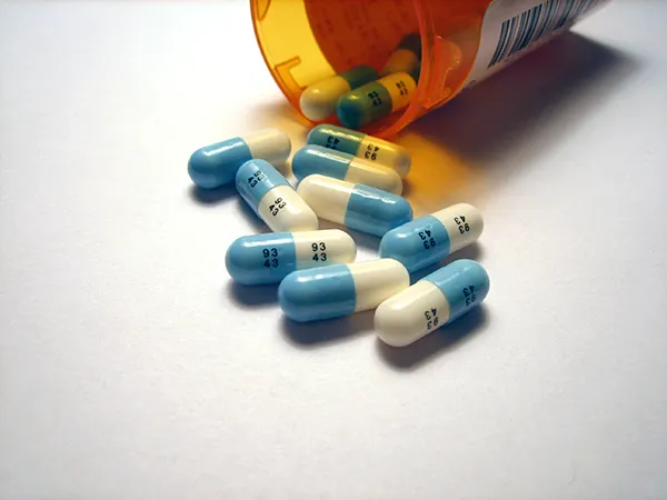 Fluoxetine HCl 20mg Capsules (Prozac).