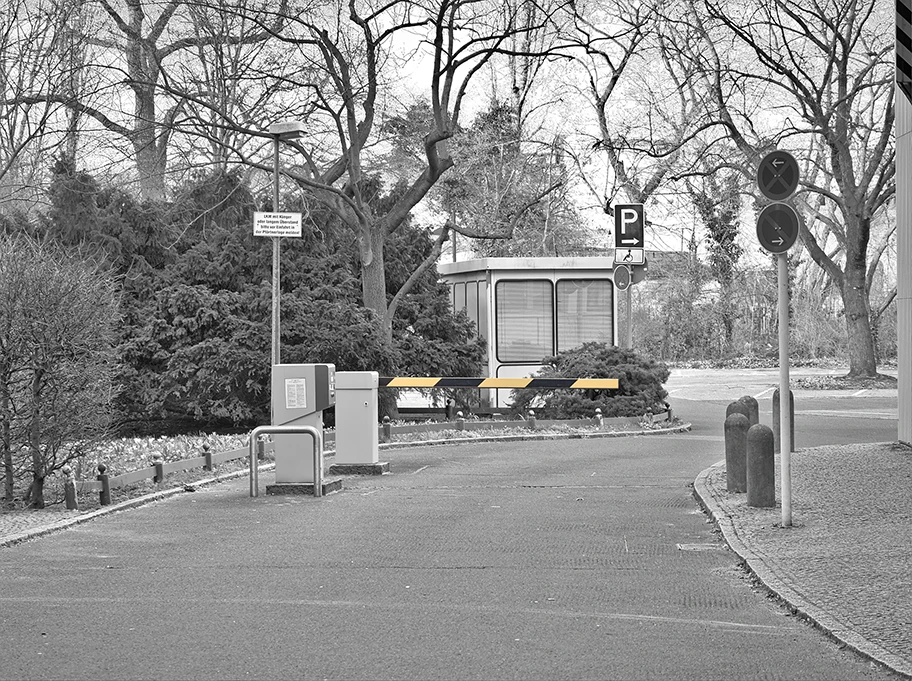 Hofparkplatz vom Rathaus Kreuzberge, Berlin-Kreuzberg.