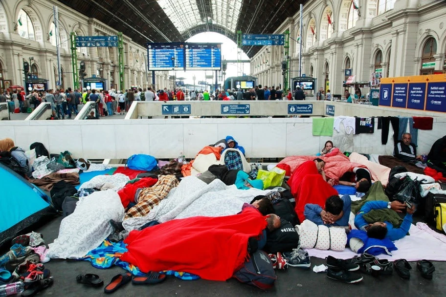 Flüchtlinge am Bahnhof Keleti pályaudvar in Budapest, 4. September 2015.