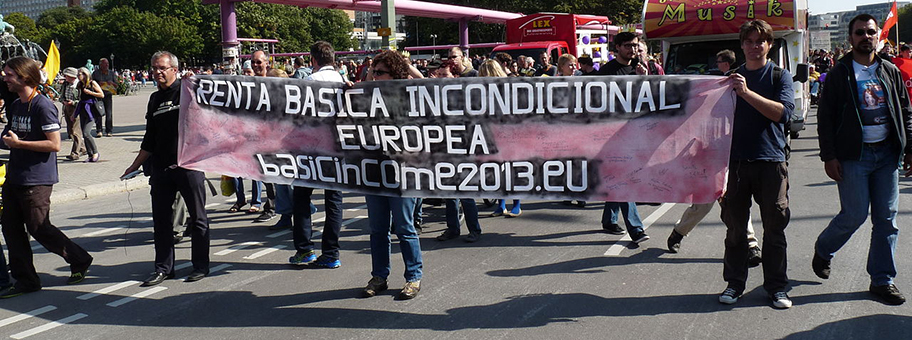 Demonstration für ein Bedingungsloses Grundeinkommen am 14. September 2013 in Berlin.