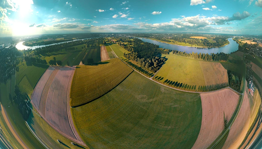 Septemberwanderung. Überm Rhein.