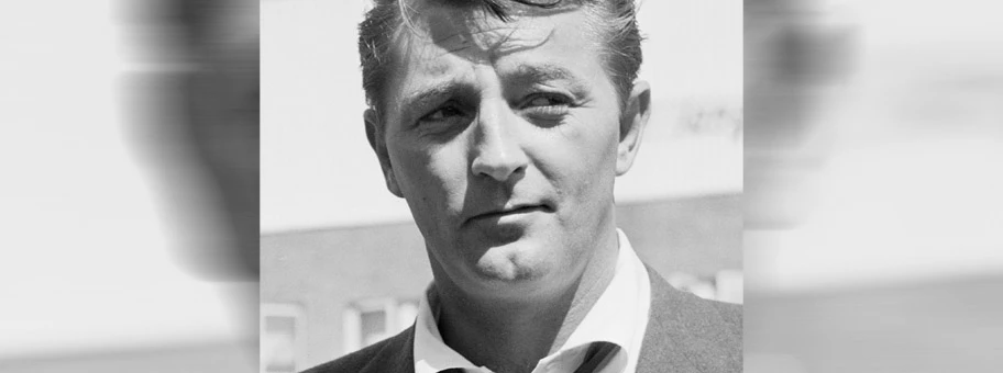 Robert Mitchum, Juli 1955.