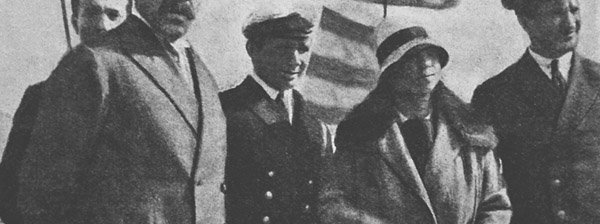 Alexandra Kollontai (2 v. r.), September 1928.