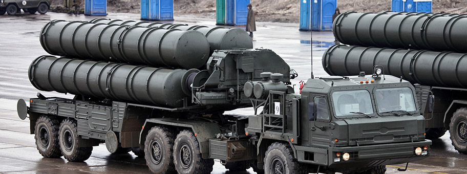 Das russische S-400 Triumf Luftabwehrsystem.