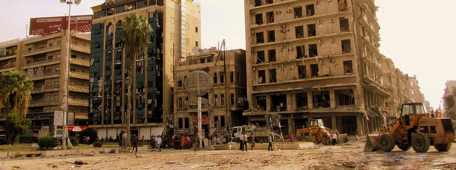 Selbstmordanschlag der al-Nusra-Front in Aleppo im Oktober 2012. Mindestens 40 Menschen kamen dabei ums Leben.