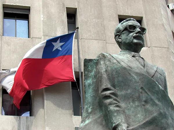 Salvador Allende scultura - Santiago, Chile.